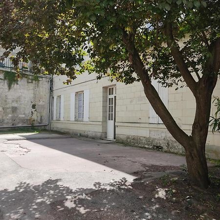 Appartement Avec Parking Prive Saumur Zewnętrze zdjęcie